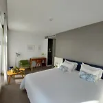 Πανσιόν Augusta Boutique House 4*