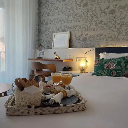 Augusta Boutique House Πανσιόν 4*
