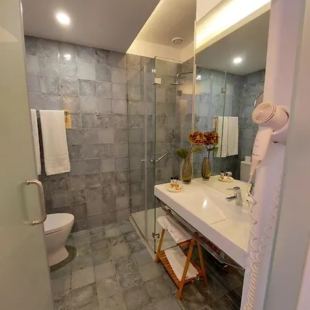 Augusta Boutique House بيت ضيافة 4*